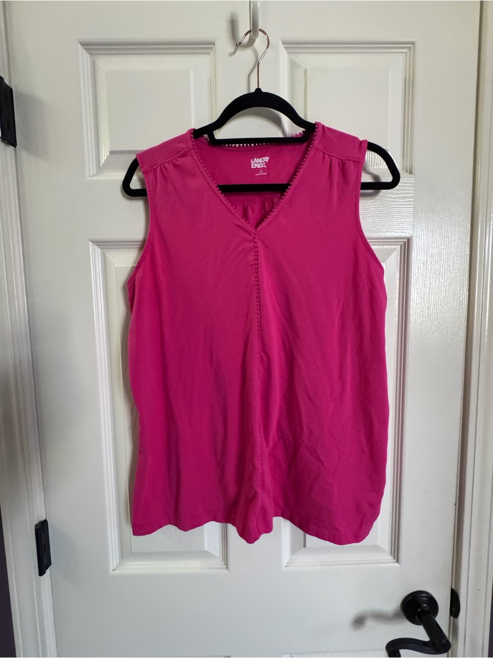Lands' End Sleeveless V-Neck Tank Top in Fuchsia Pink